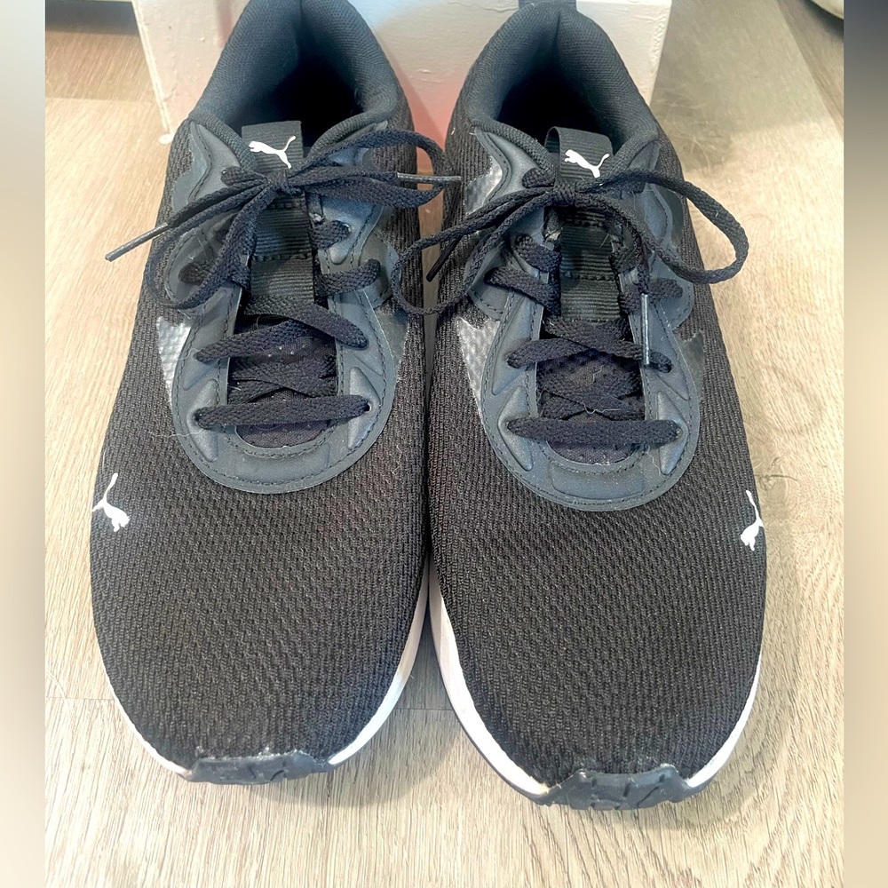 Puma Soft Foam black athletic shoes women’s size 9
